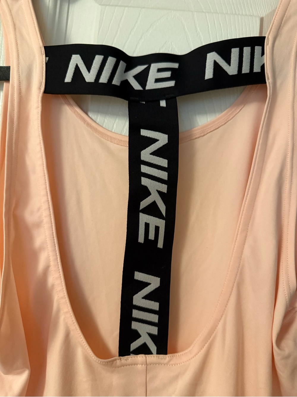 Nike Women’s Pale Peach Performance Tank Top - Picture 3 of 4